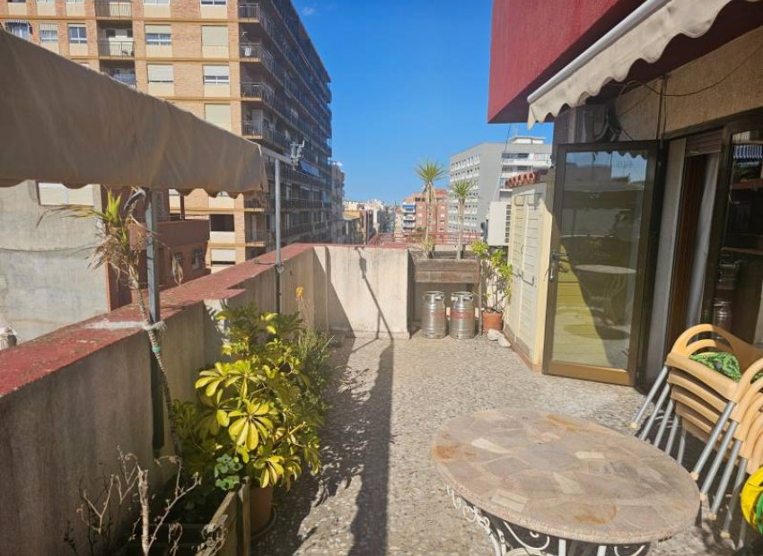 Resale - Apartment -
Villajoyosa - town