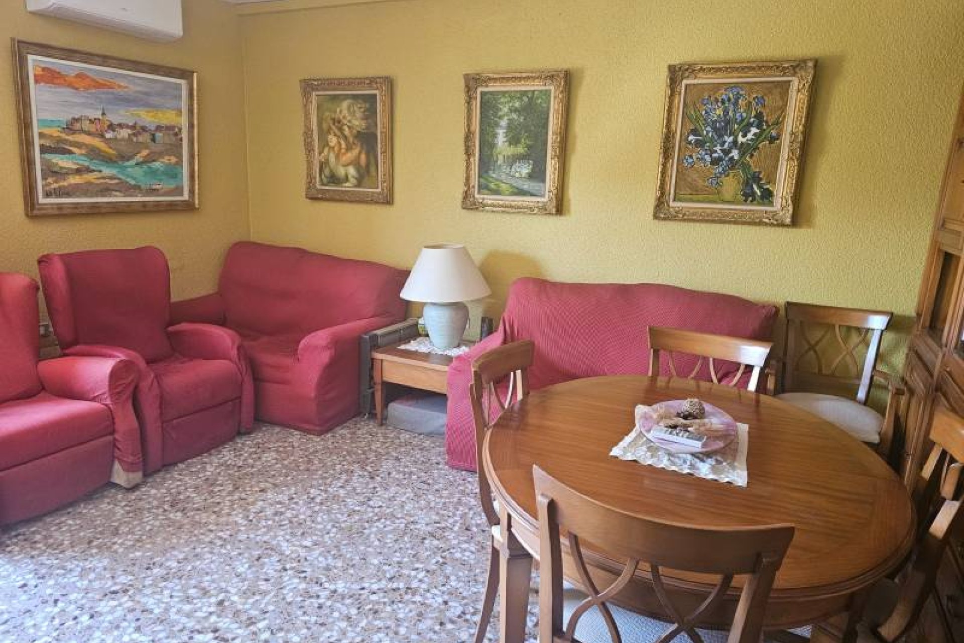 Resale - Apartment -
Villajoyosa - town