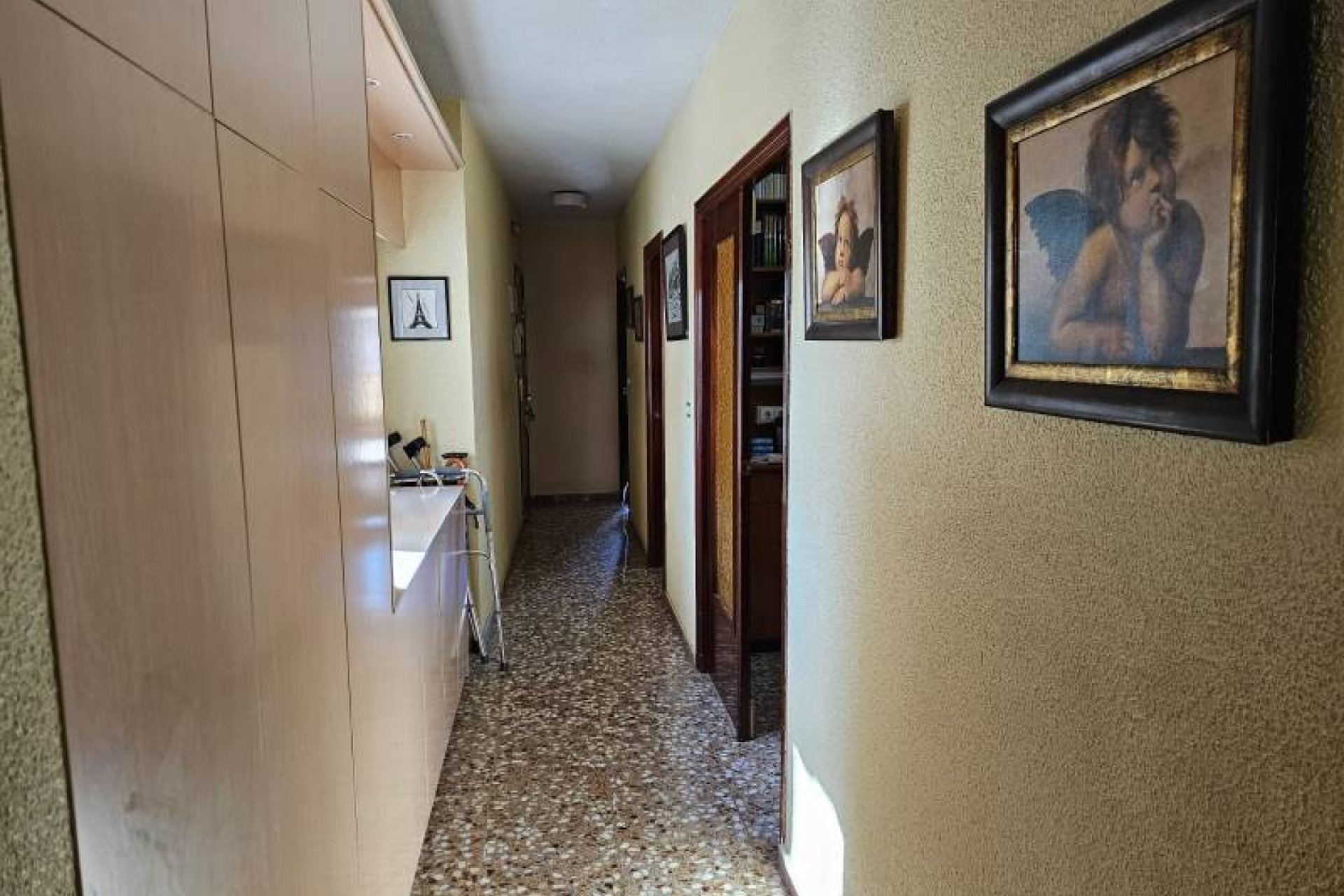 Resale - Apartment -
Villajoyosa - town