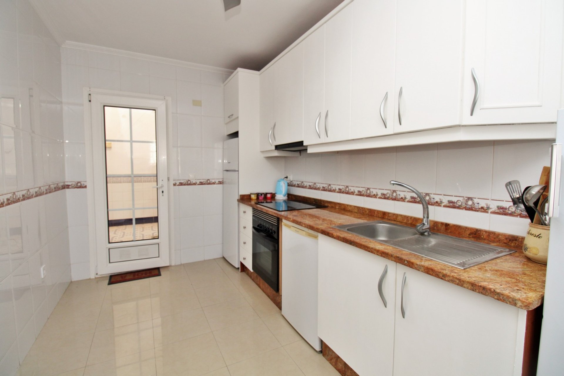 Resale - Apartment -
Villamartín - PAU 8