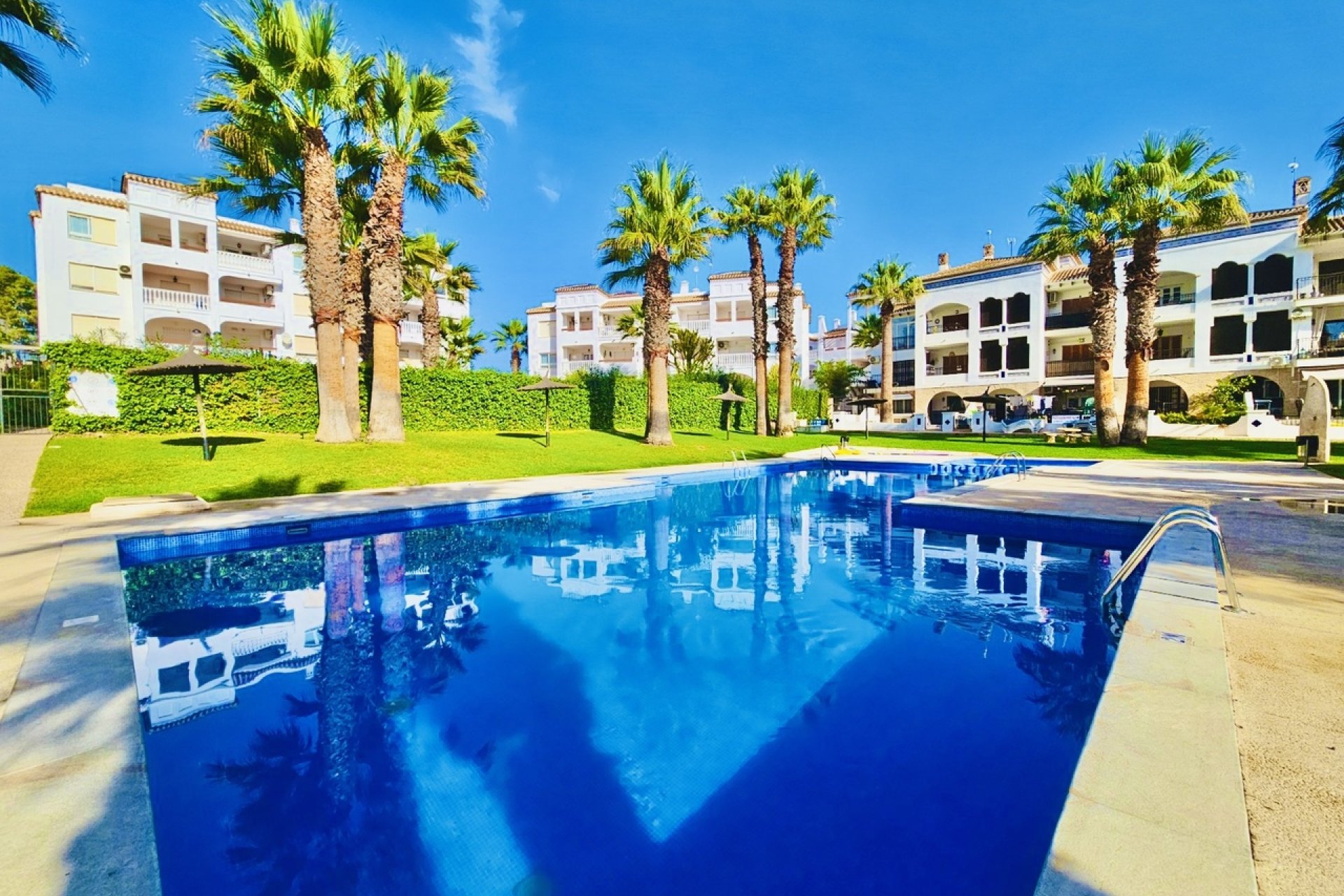 Resale - Apartment -
Villamartín - Villamartin