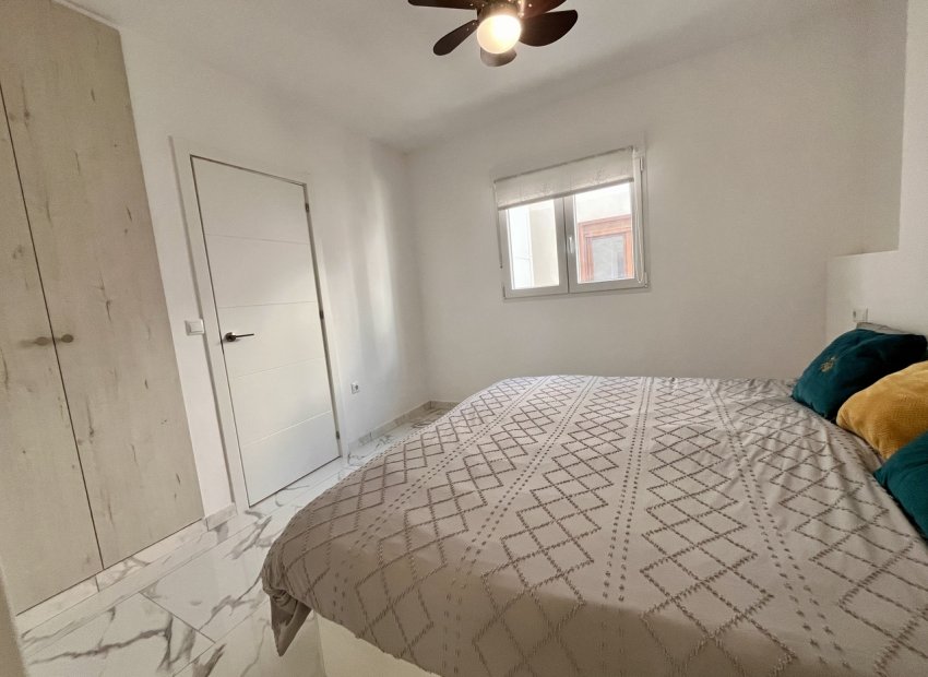 Resale - Apartment -
Villamartín - Villamartin