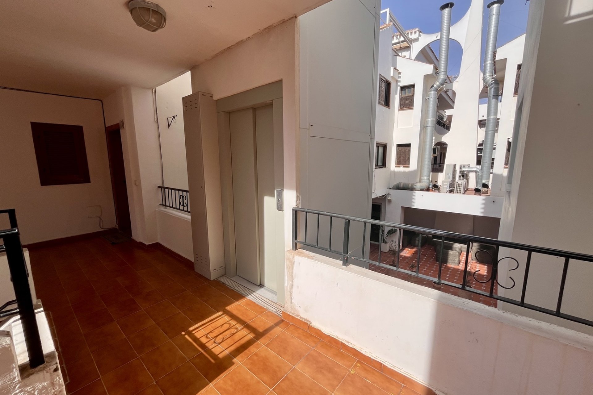 Resale - Apartment -
Villamartín - Villamartin