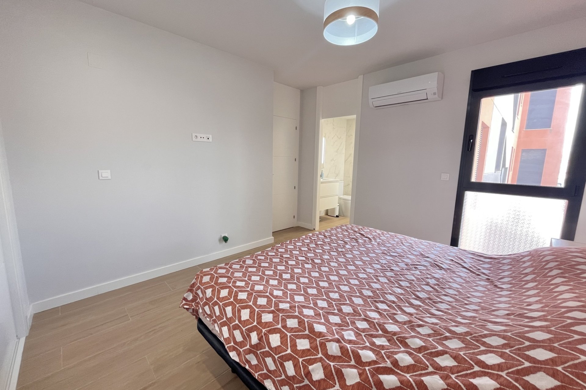 Resale - Apartment -
Villamartín - Villamartin
