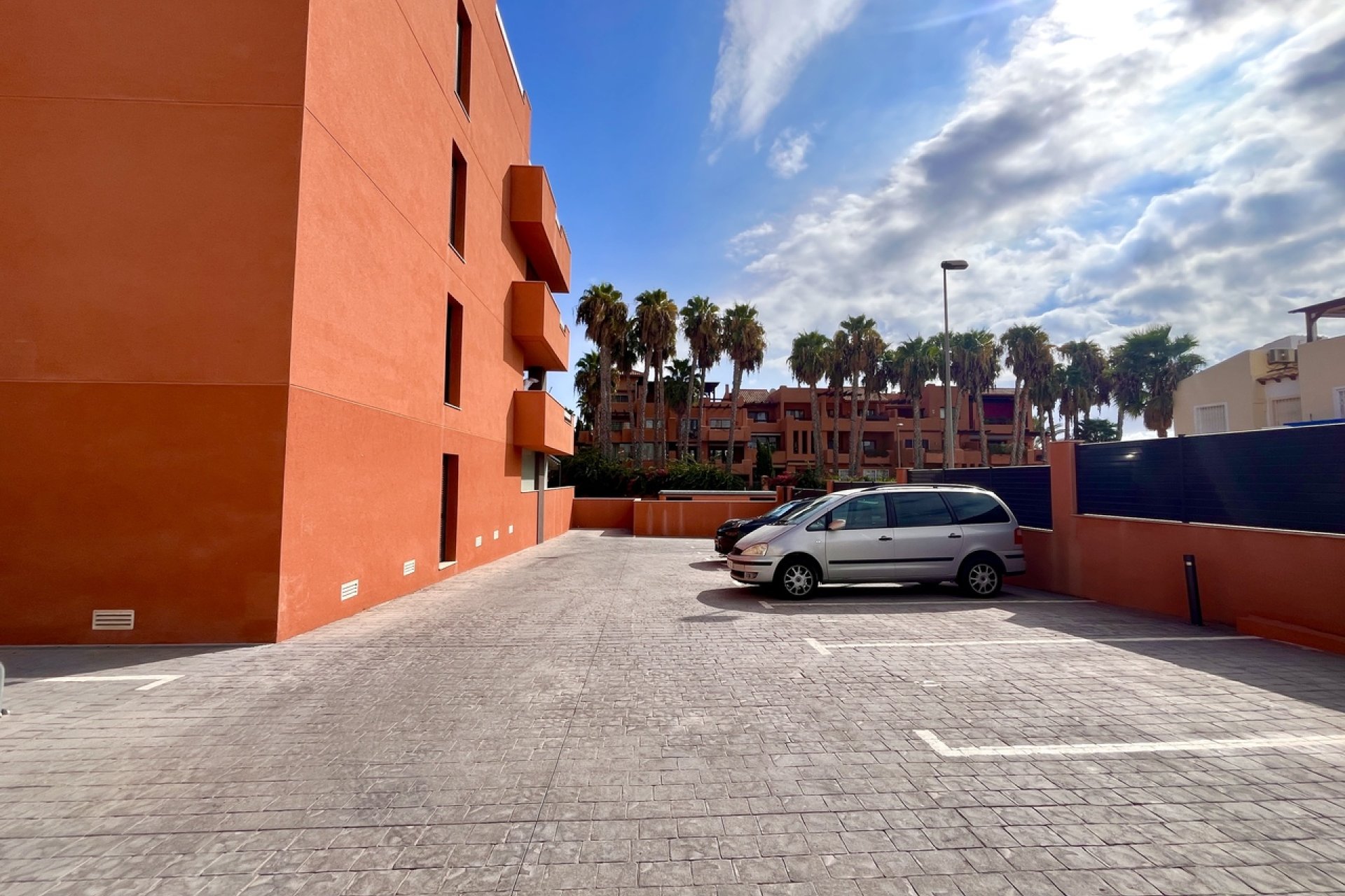 Resale - Apartment -
Villamartín - Villamartin