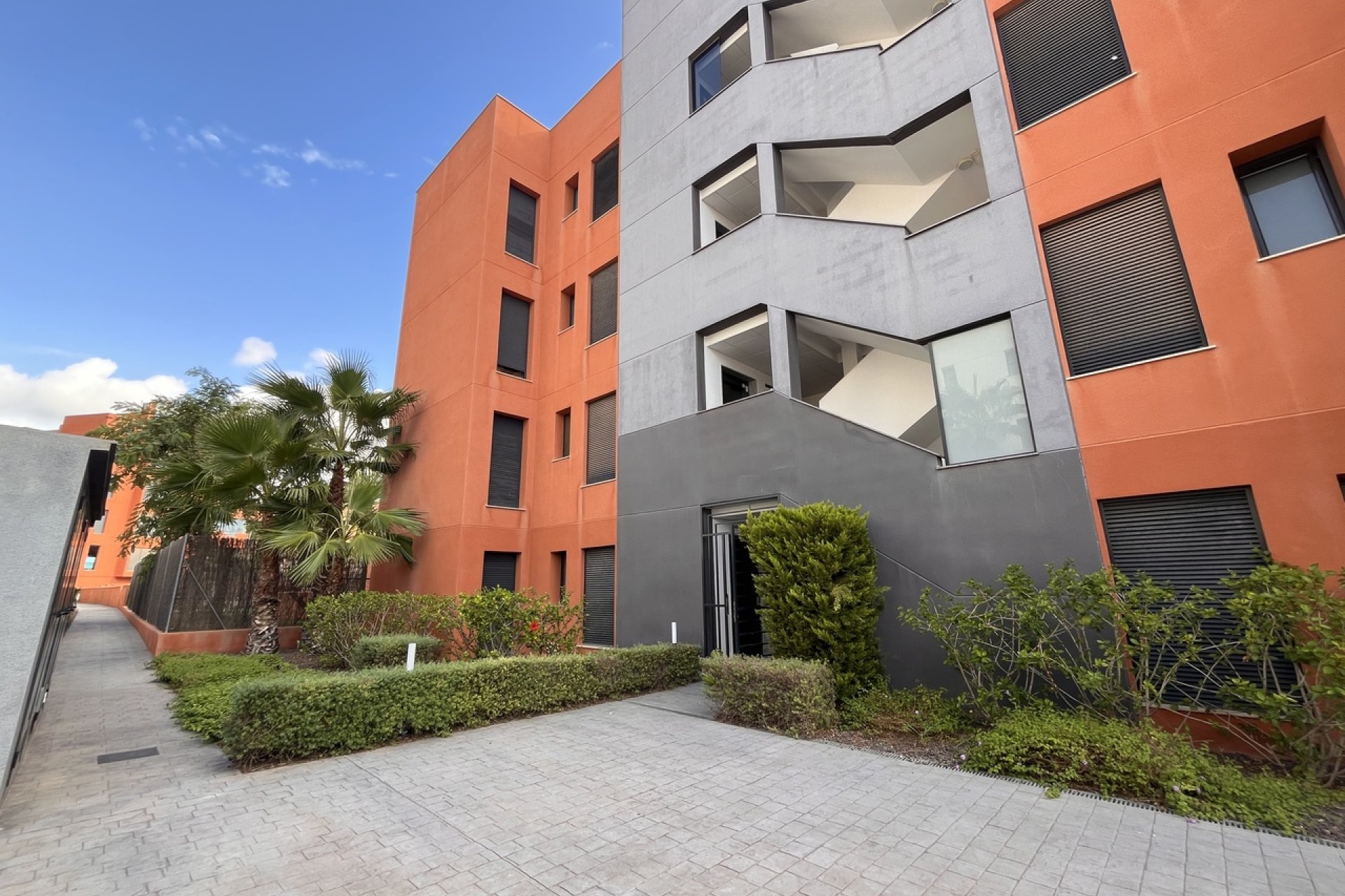 Resale - Apartment -
Villamartín - Villamartin