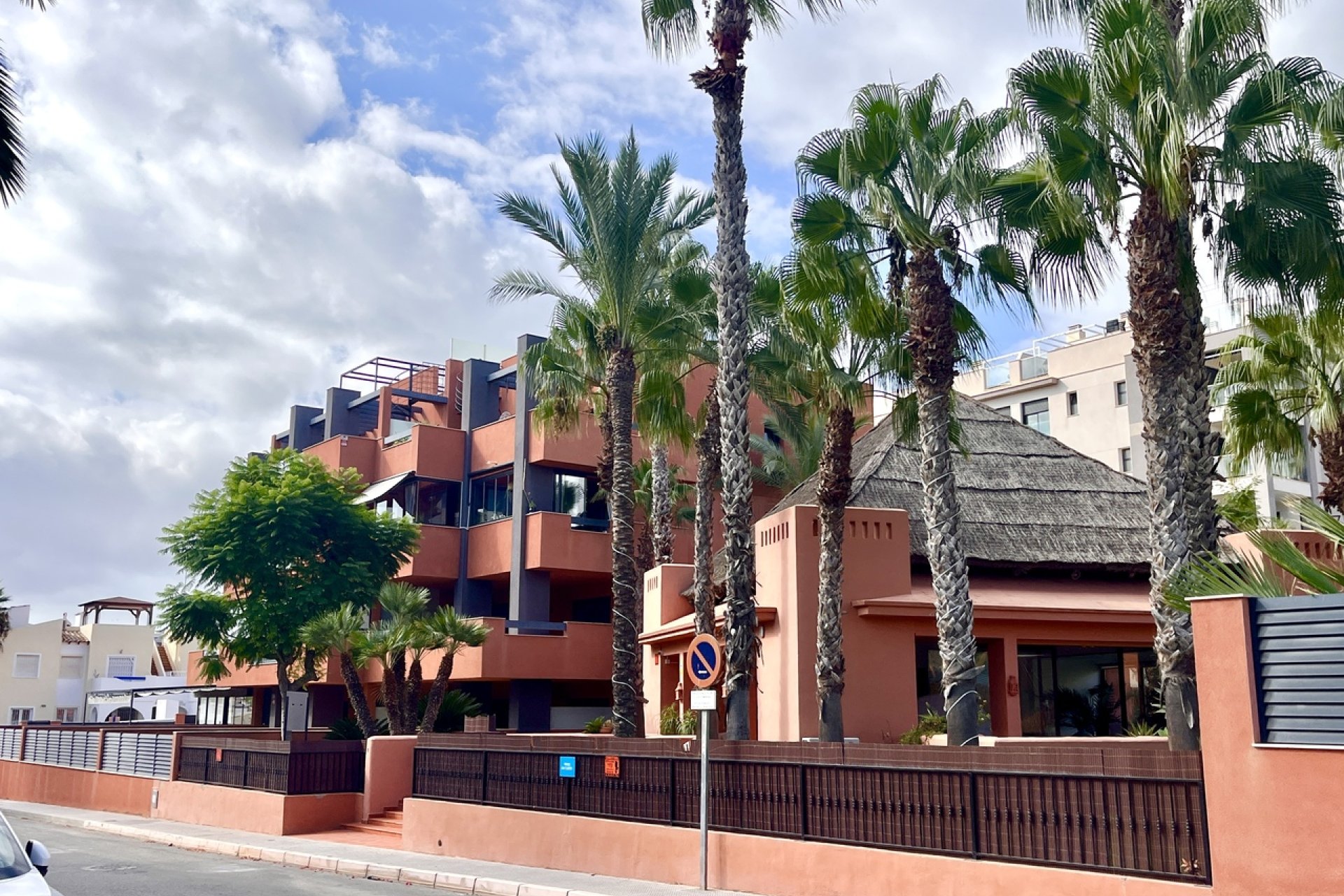 Resale - Apartment -
Villamartín - Villamartin