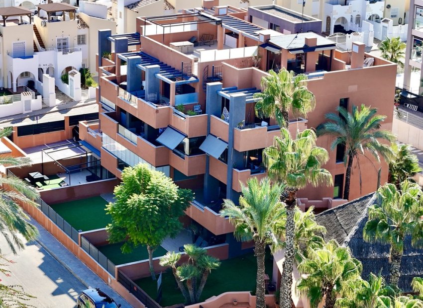 Resale - Apartment -
Villamartín - Villamartin