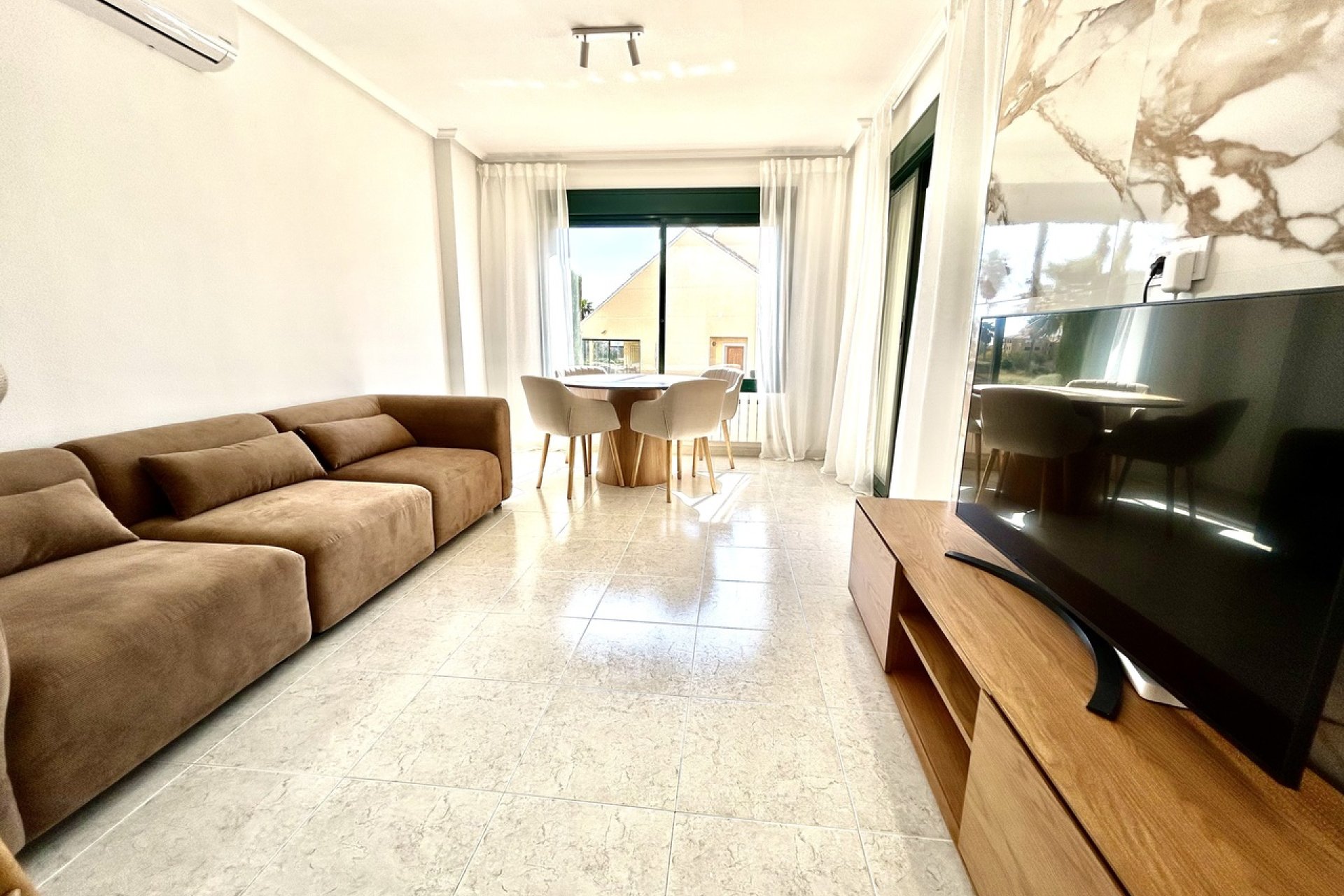 Resale - Apartment -
Villamartín - Villamartin