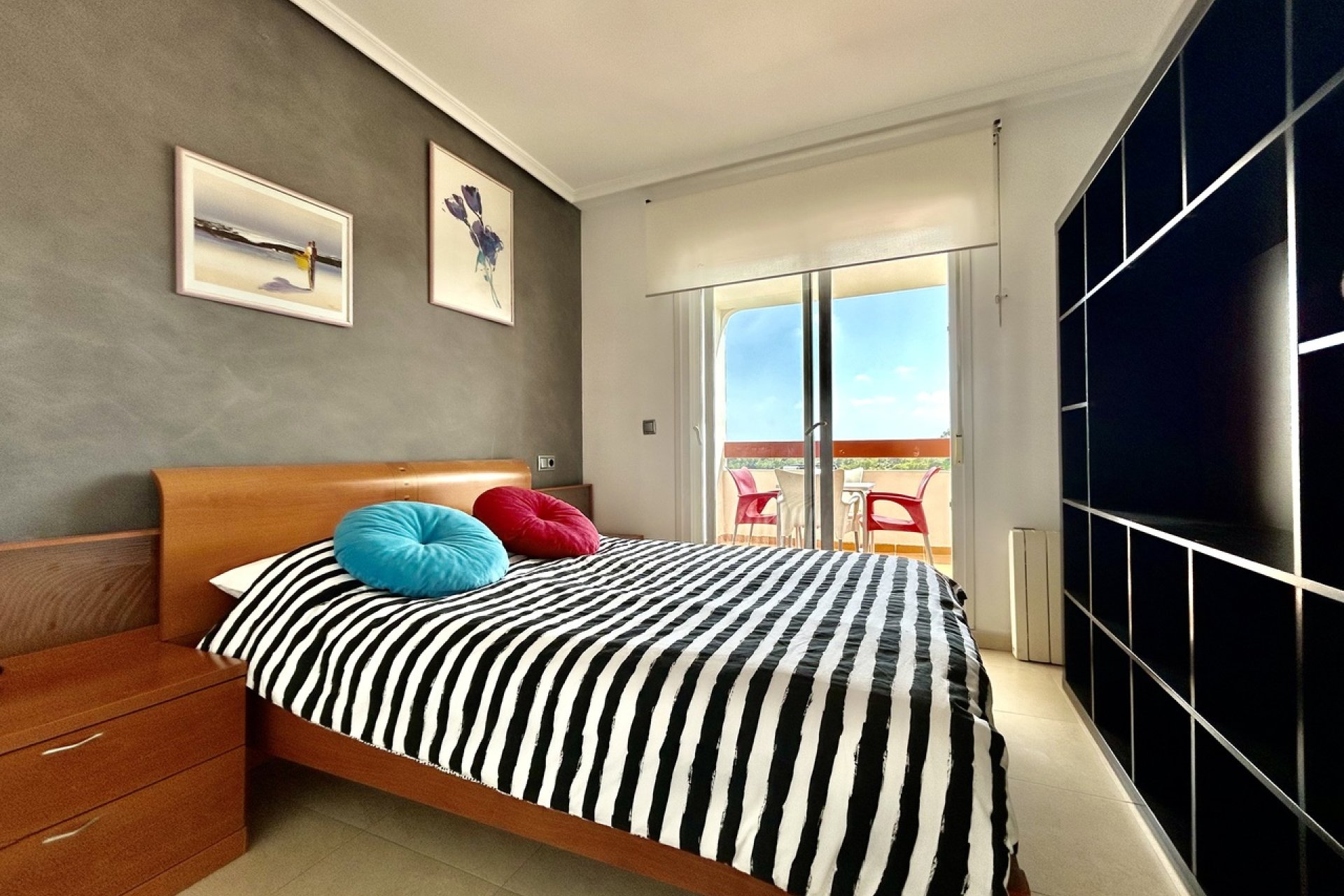 Resale - Apartment -
Villamartín - Villamartin