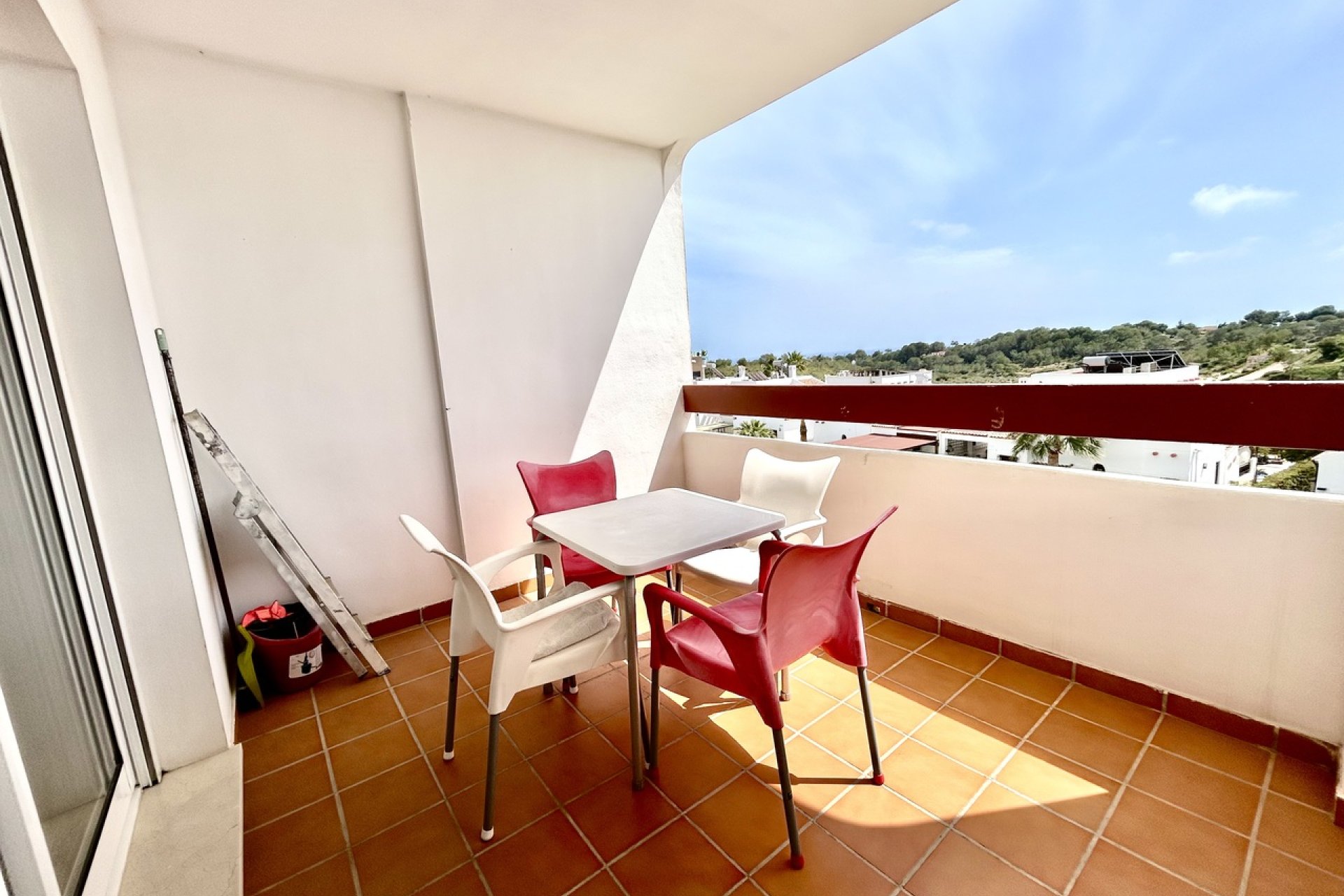 Resale - Apartment -
Villamartín - Villamartin
