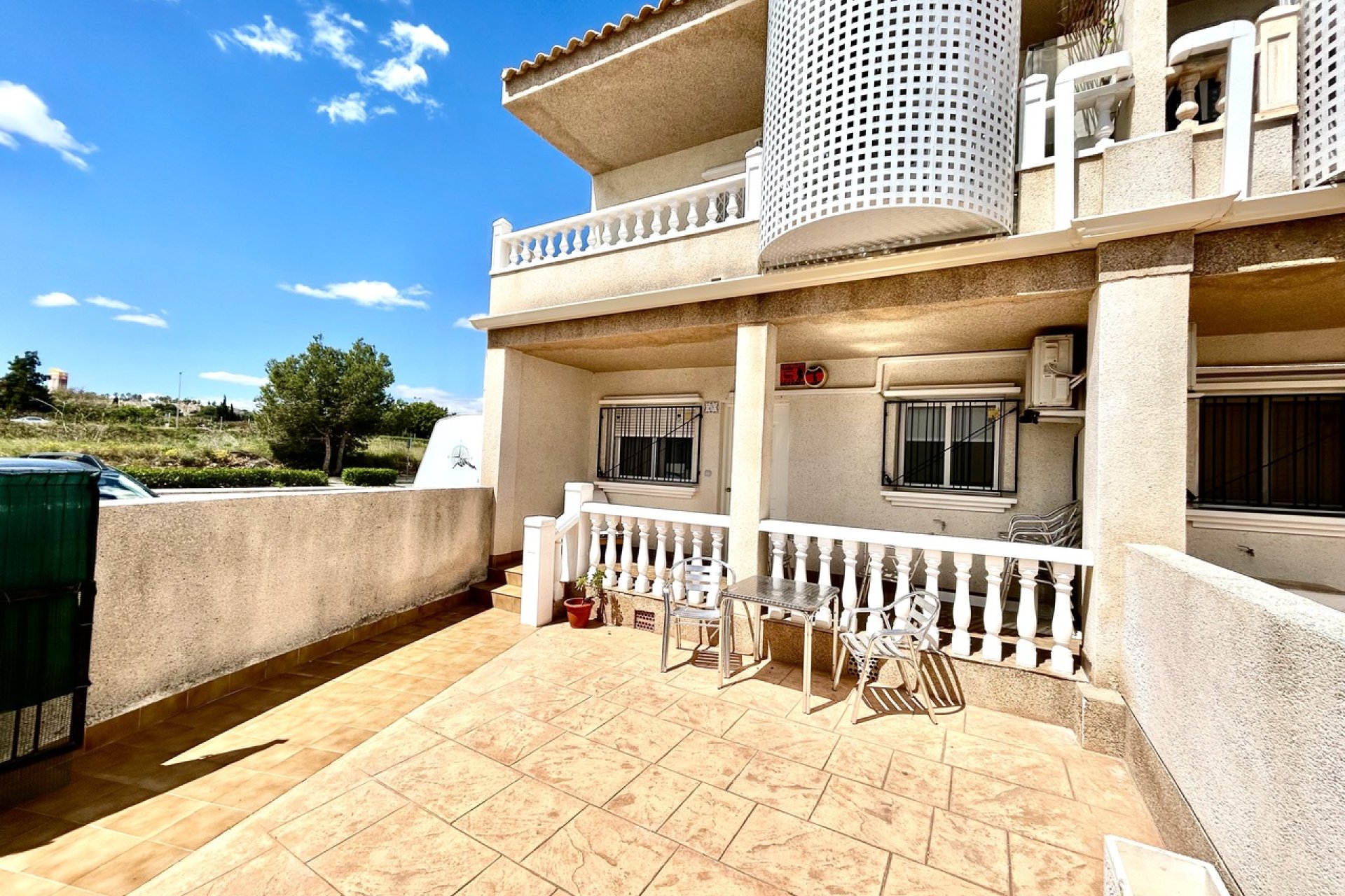 Resale - Apartment -
Villamartín - Villamartin