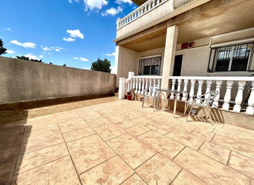 Resale - Apartment -
Villamartín - Villamartin