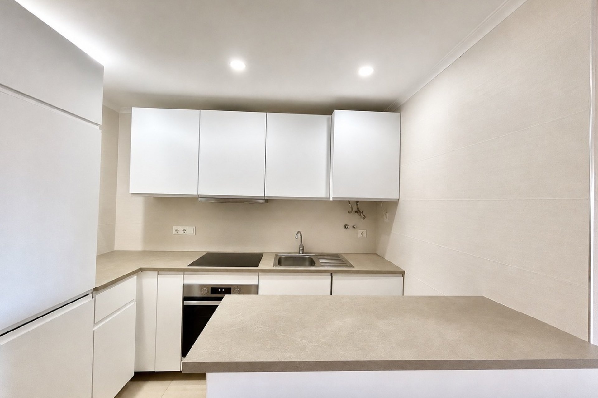 Resale - Apartment -
Villamartín - Villamartin