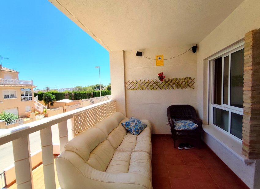 Resale - Apartment -
Villamartín - Villamartin