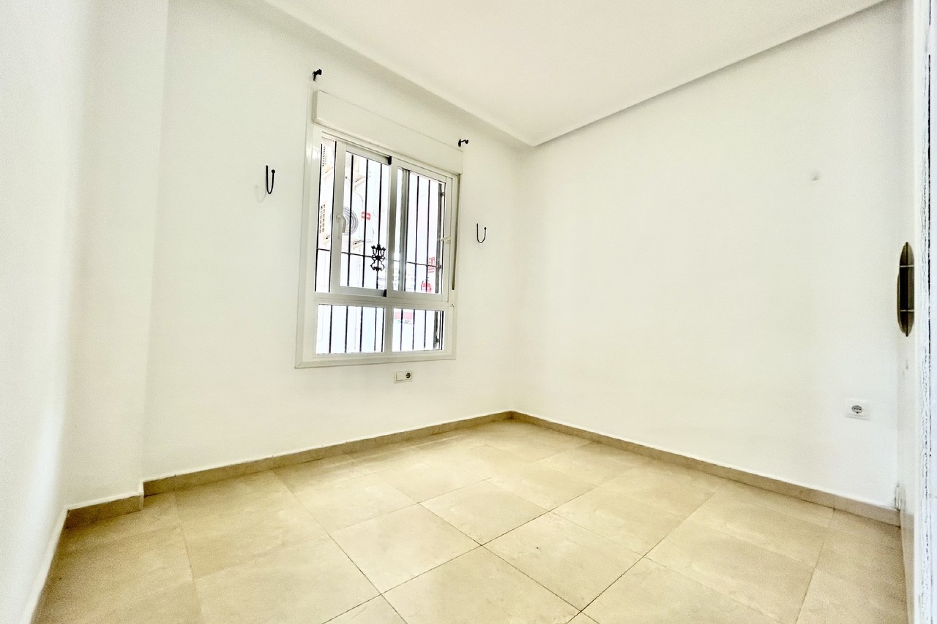Resale - Apartment -
Villamartín - Villamartin