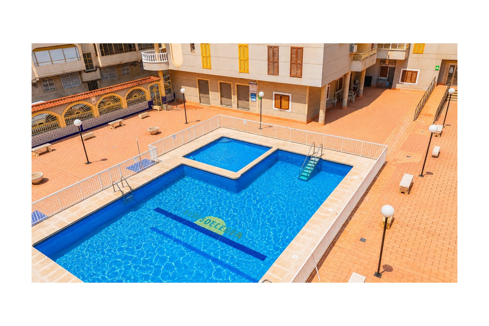 Resale - Atico -
Torrevieja - Playa del Acequión