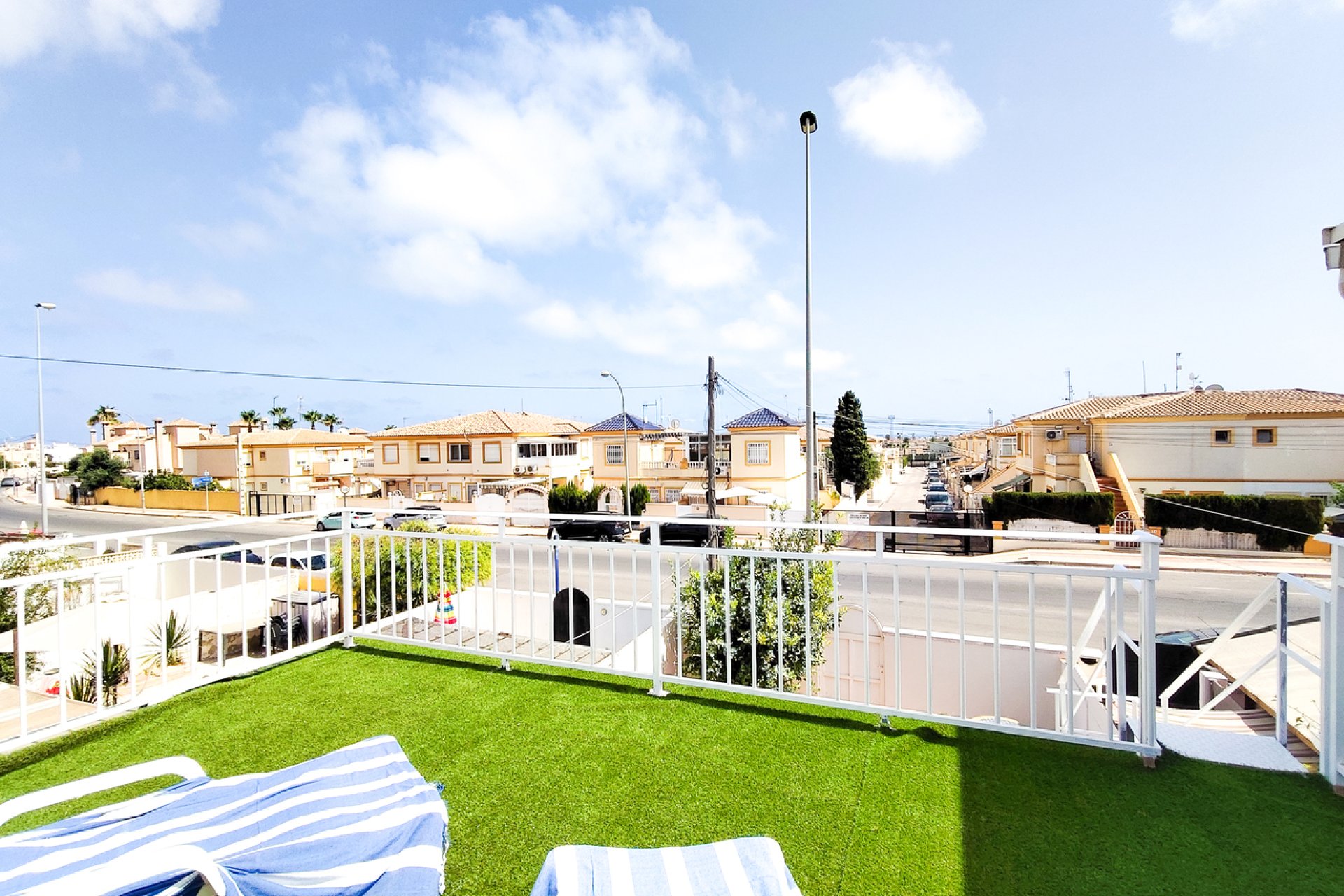 Resale - Bungalow -
Orihuela Costa - Playa Flamenca