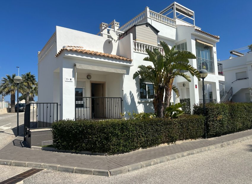Resale - Bungalow -
Torrevieja - Aguas Nuevas