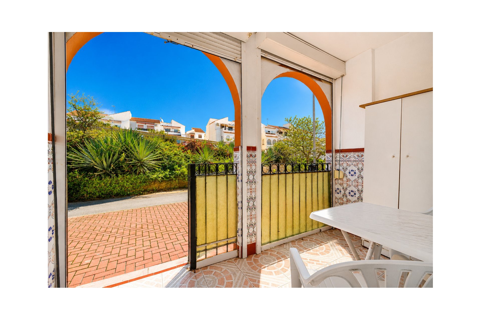 Resale - Bungalow -
Torrevieja - playa de los naufragos