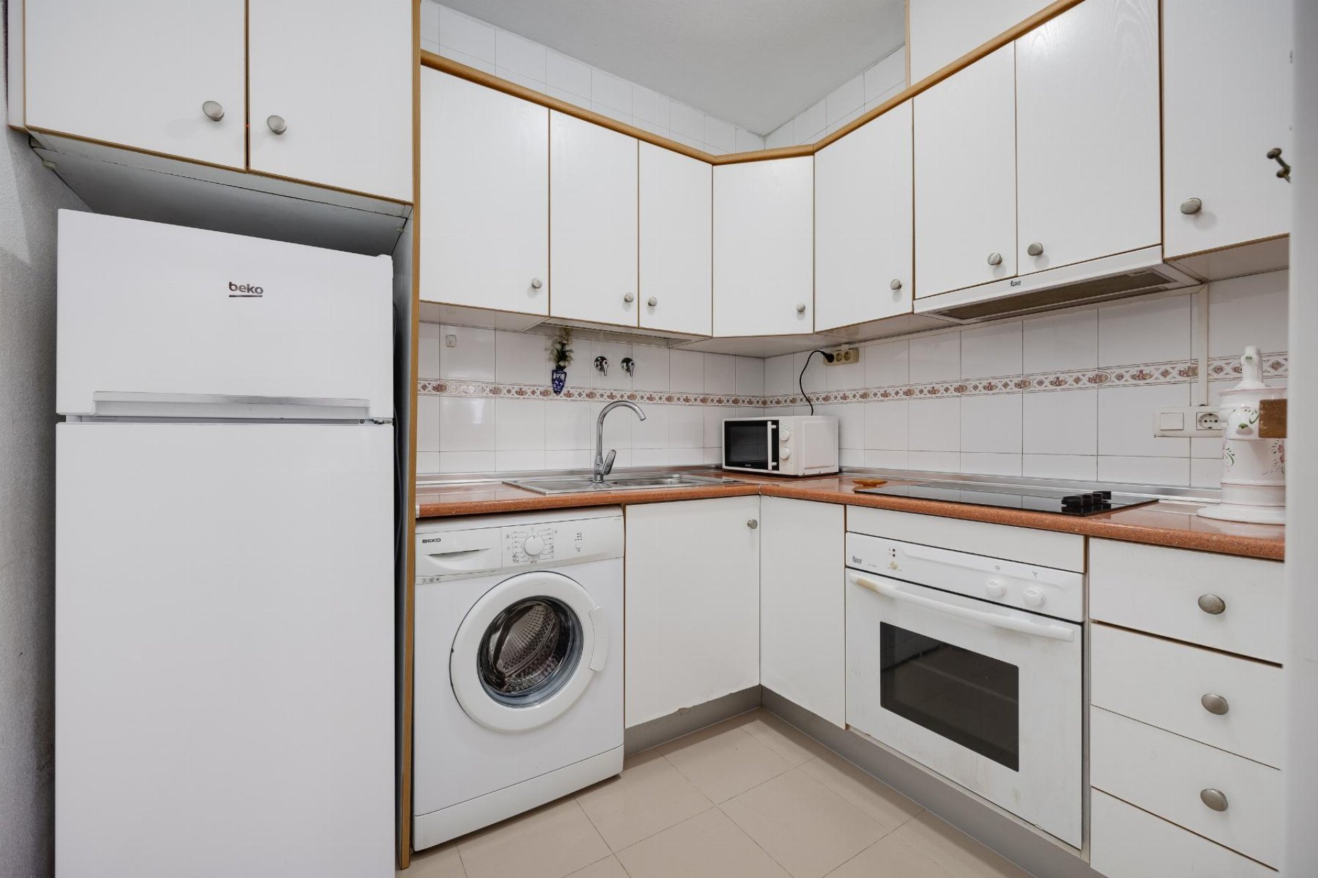 Resale - Bungalow -
Torrevieja - playa de los naufragos