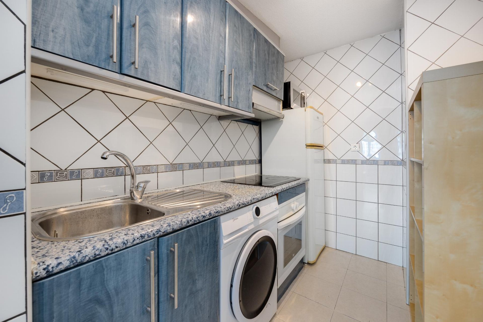 Resale - Bungalow -
Torrevieja - playa de los naufragos