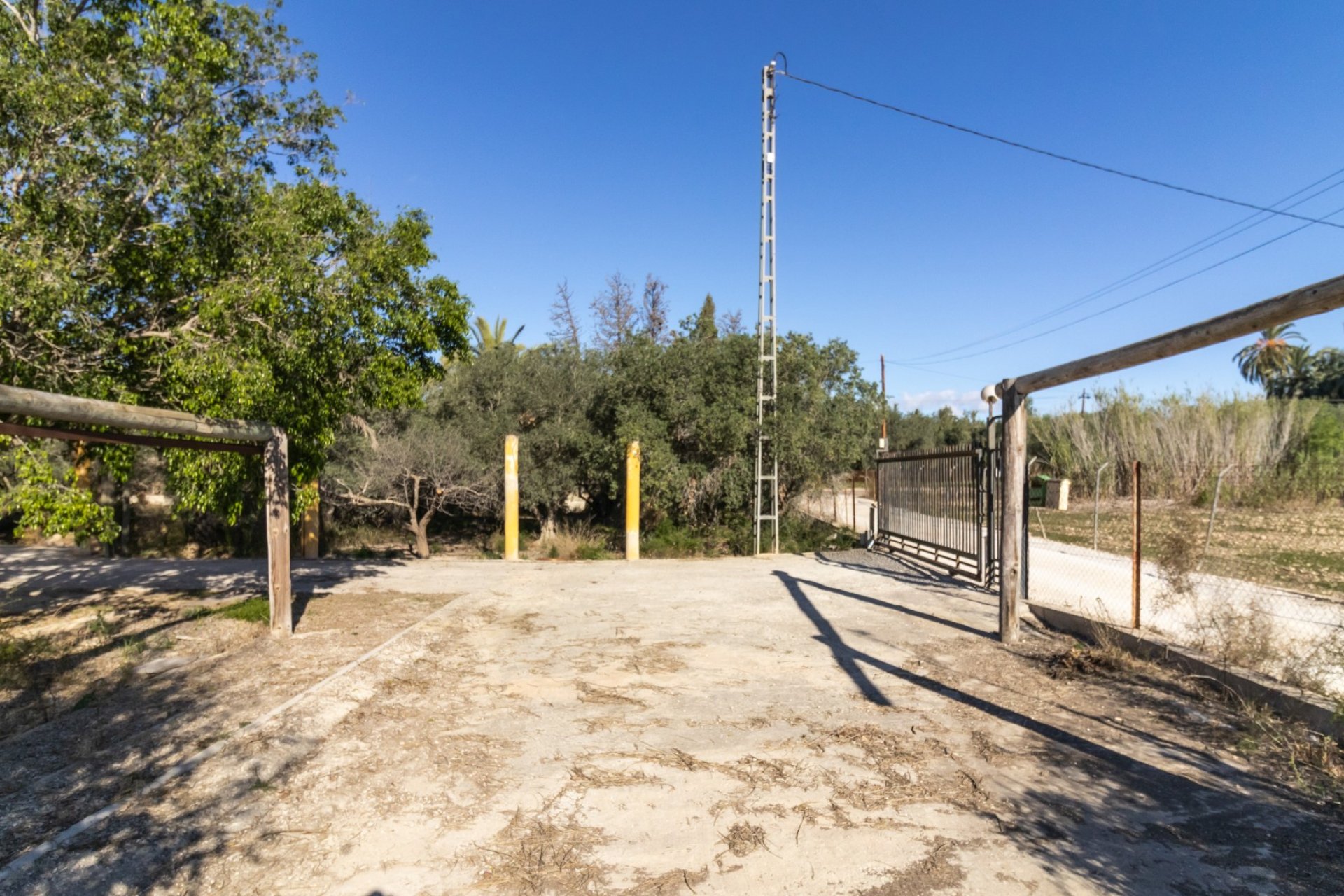 Resale - Chalet -
Elche - Alzabares Alto