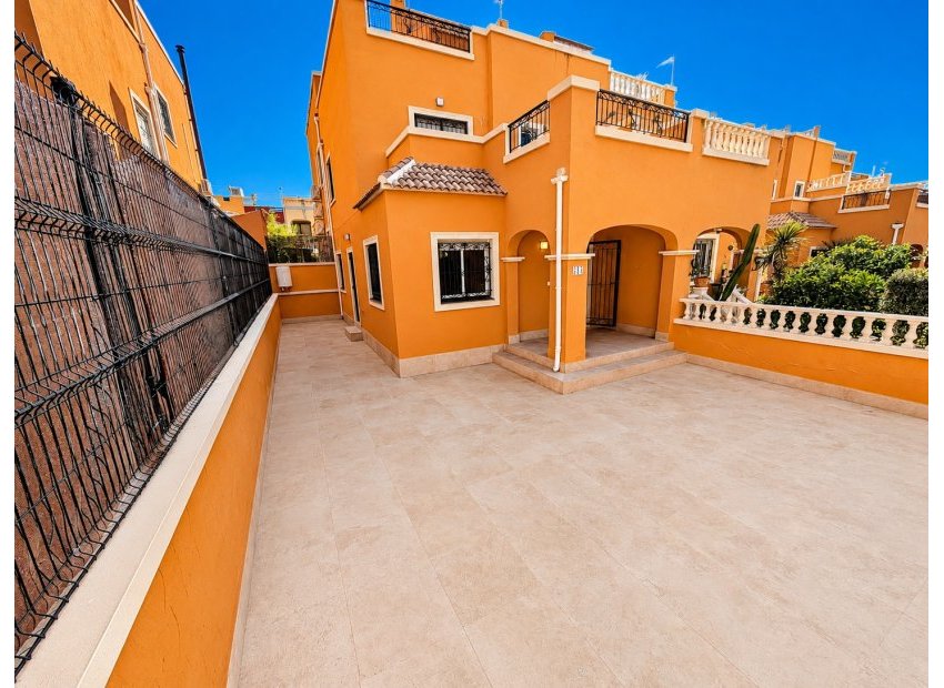 Resale - Chalet -
Orihuela Costa - Dream Hills