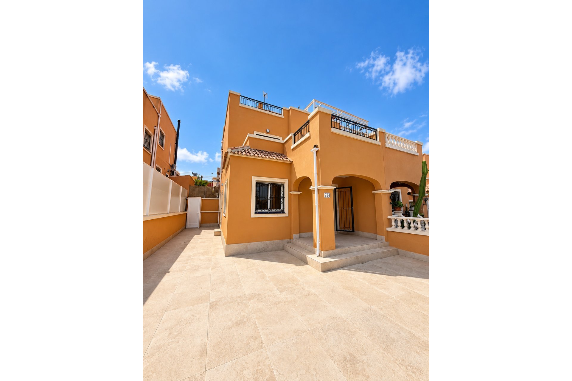 Resale - Chalet -
Orihuela Costa - Dream Hills