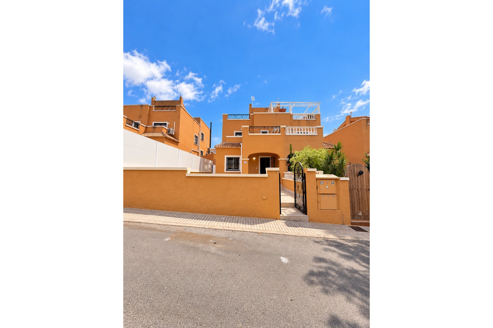 Resale - Chalet -
Orihuela Costa - Dream Hills