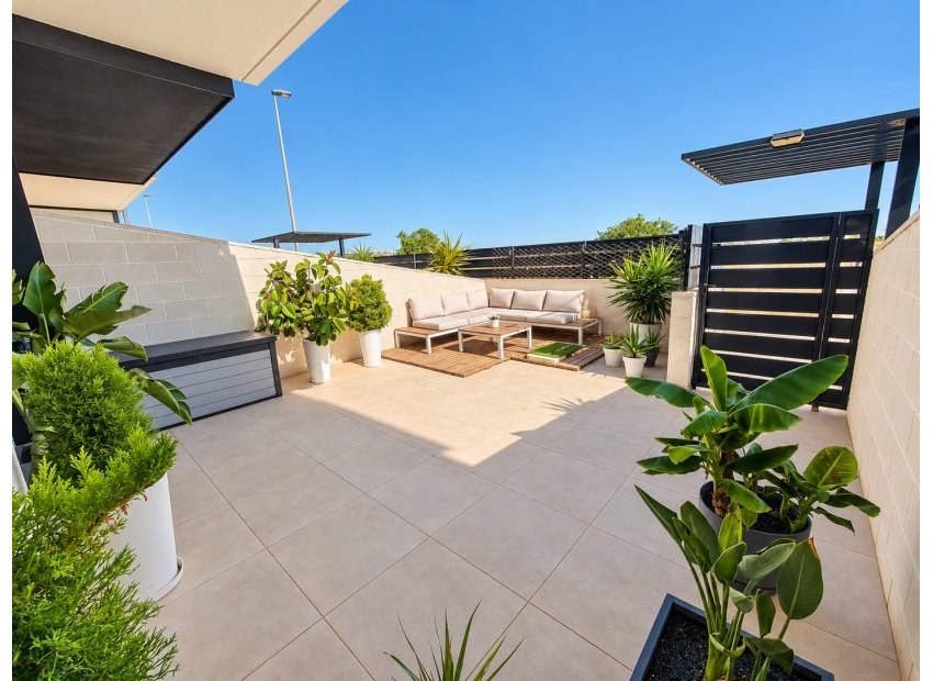 Resale - Chalet -
Orihuela Costa - Villamartín