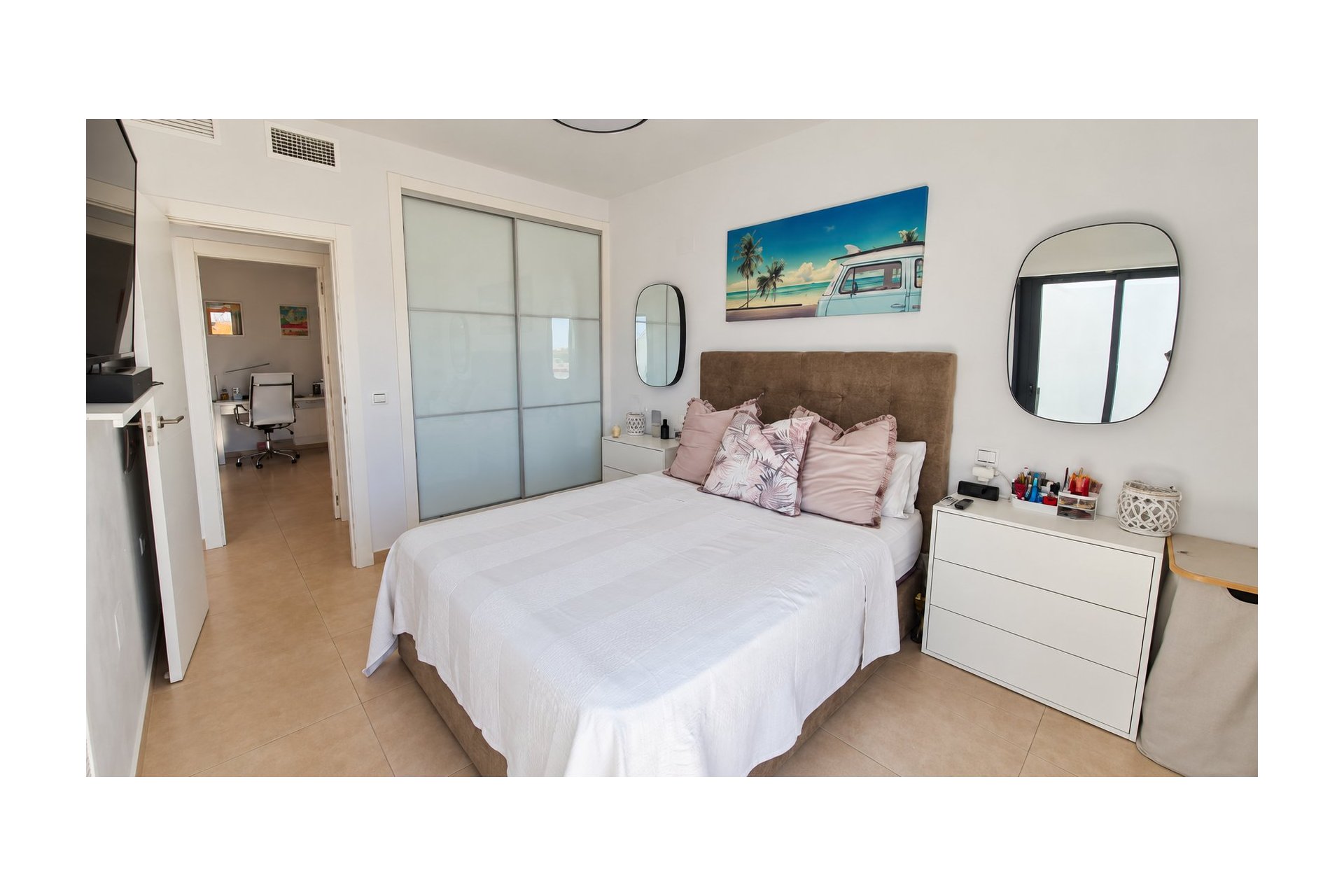 Resale - Chalet -
Orihuela Costa - Villamartín