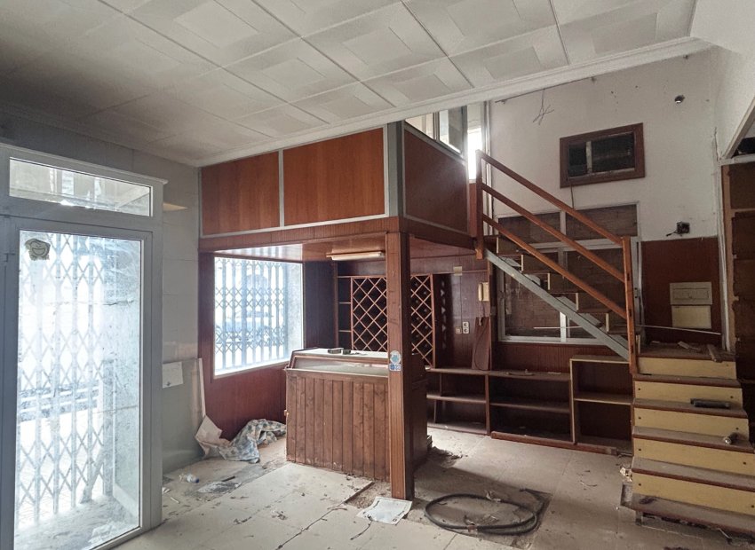 Resale - Commercial (6) -
Jacarilla