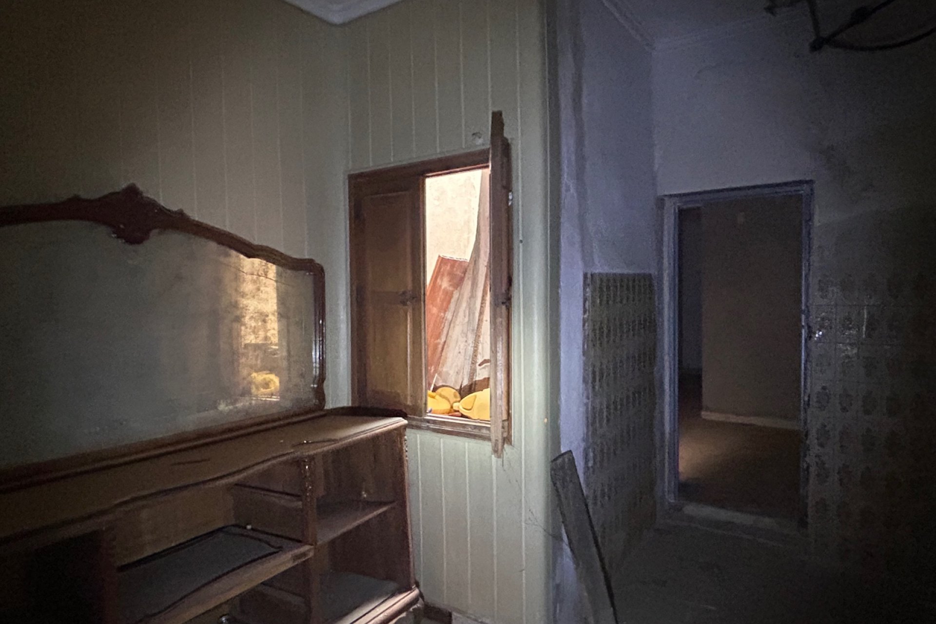 Resale - Commercial (6) -
Jacarilla