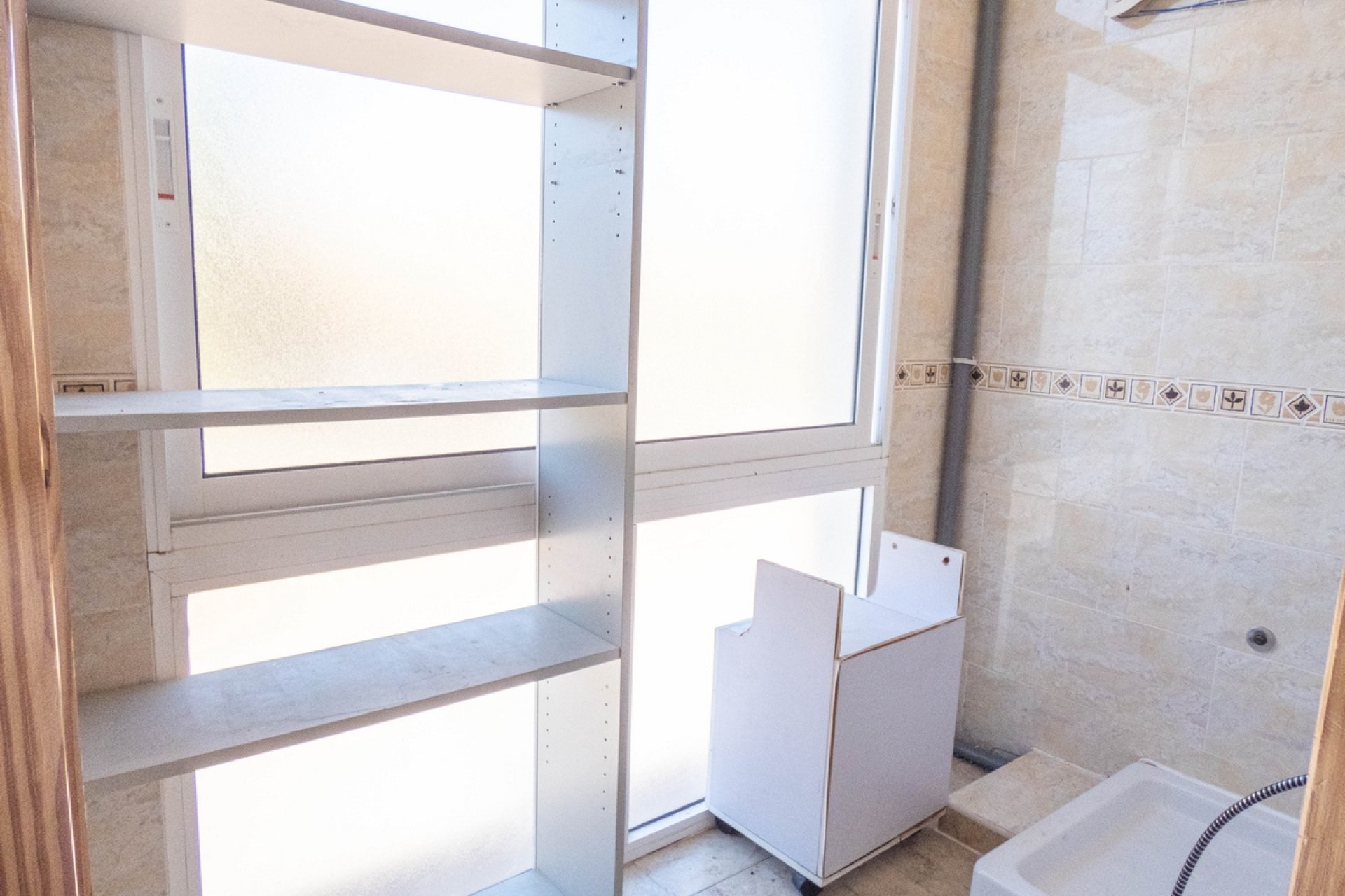 Resale - Commercial -
Algorfa