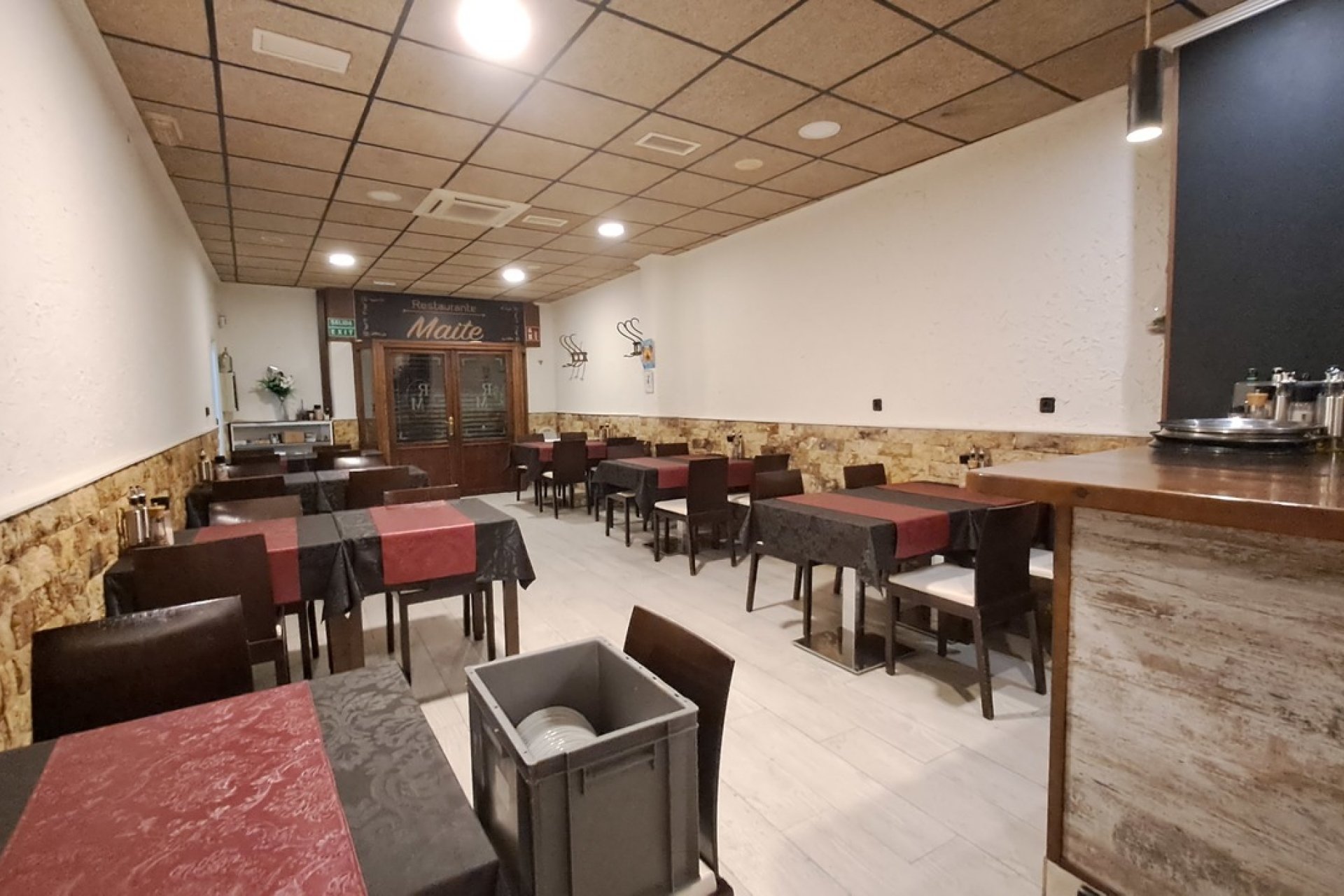 Resale - Commercial -
Benijofar