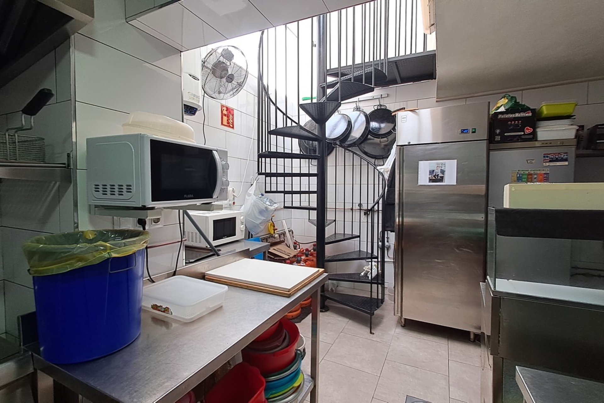 Resale - Commercial -
Benijofar