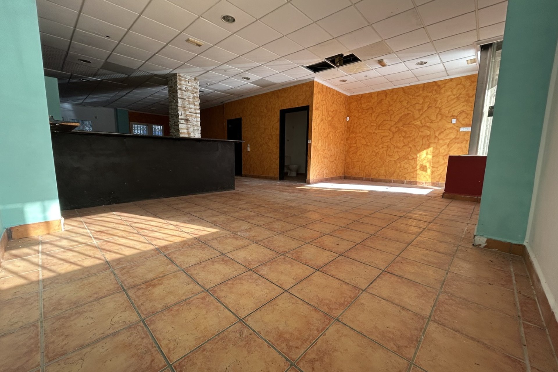 Resale - Commercial -
Villamartín - Villamartin