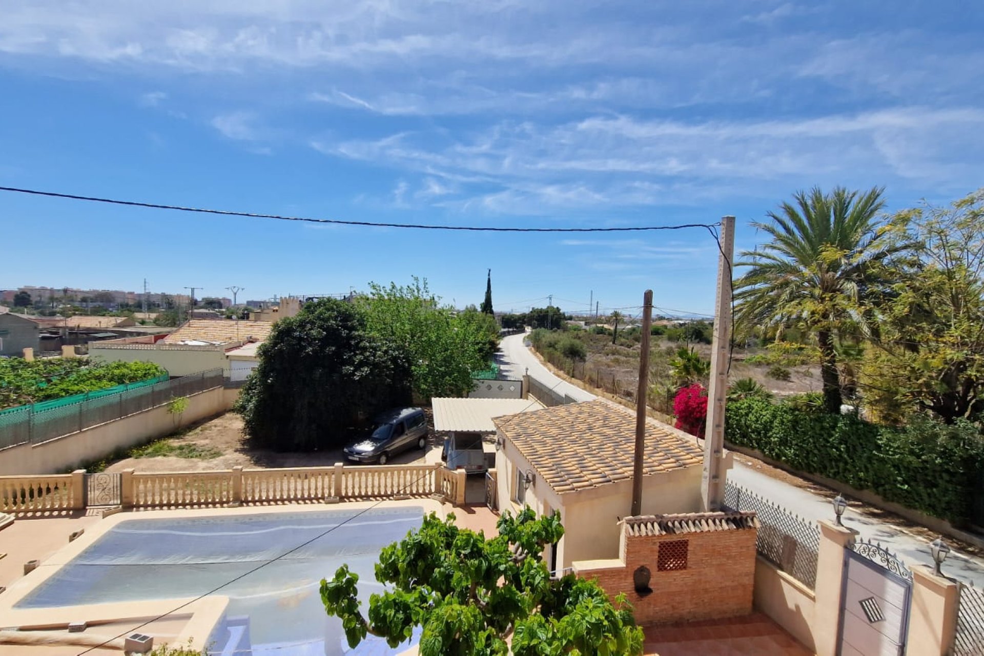 Resale - Country House -
Elche