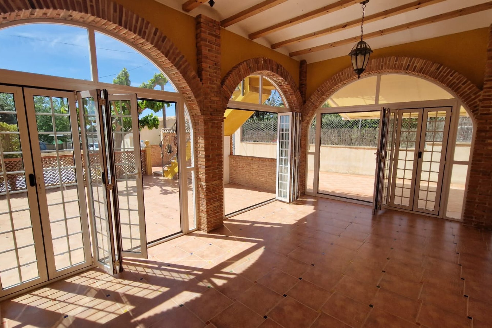 Resale - Country House -
Elche