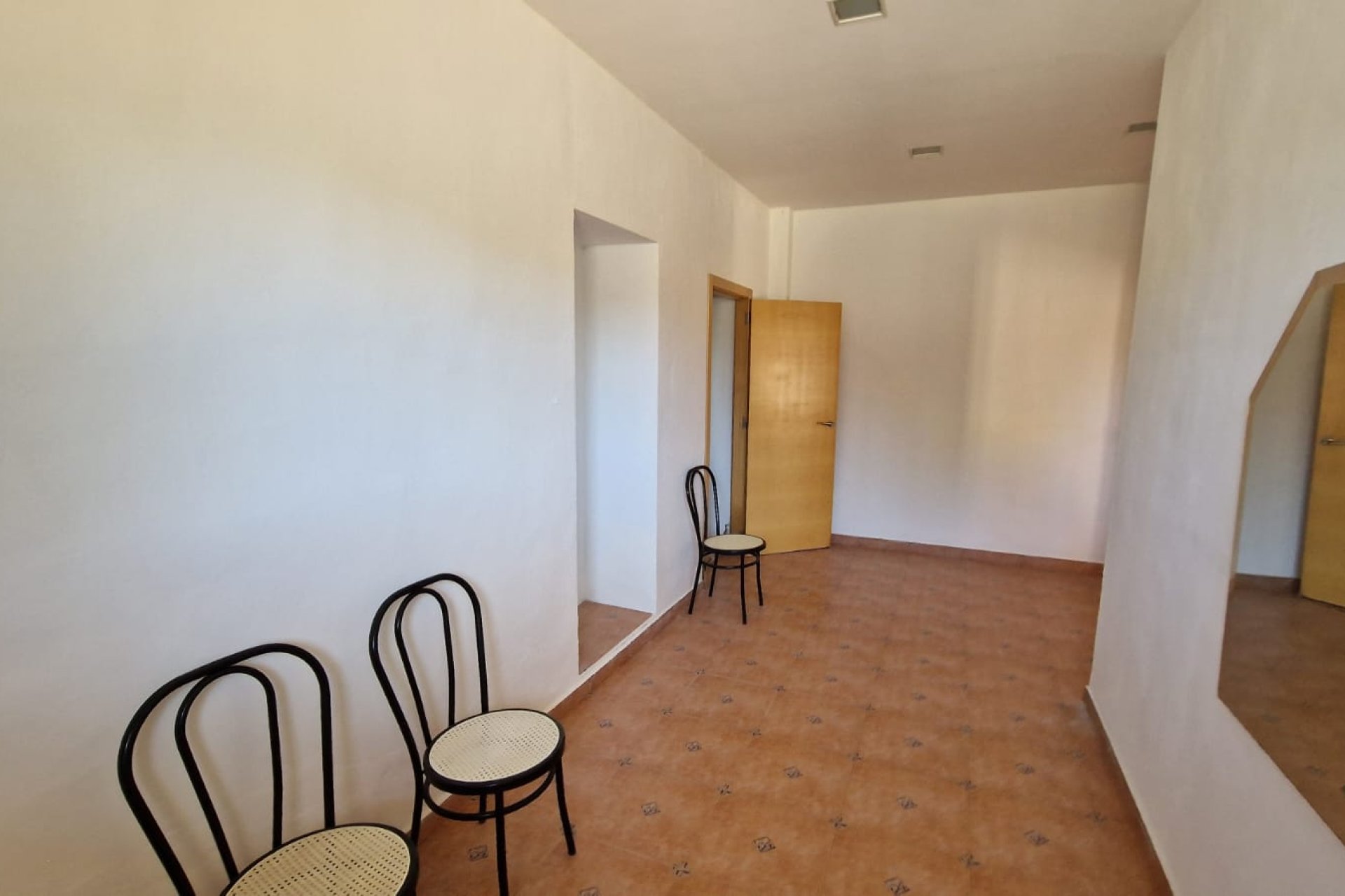 Resale - Country House -
Elche