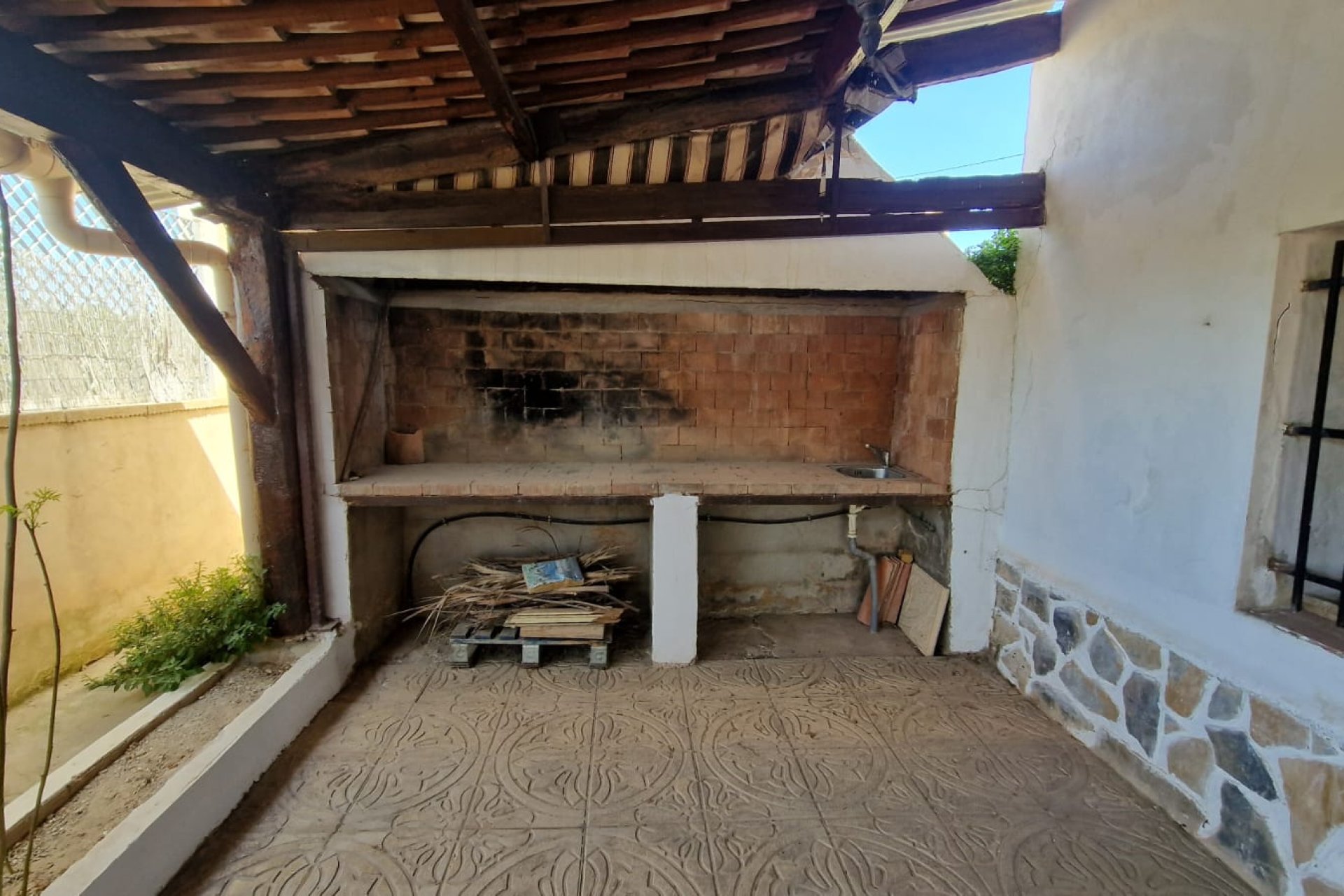 Resale - Country House -
Elche