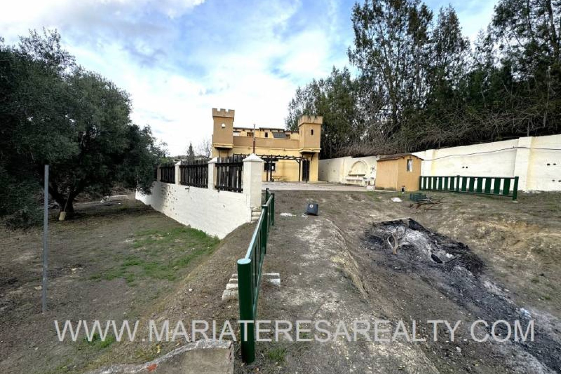 Resale - Country House -
Valle del Sol