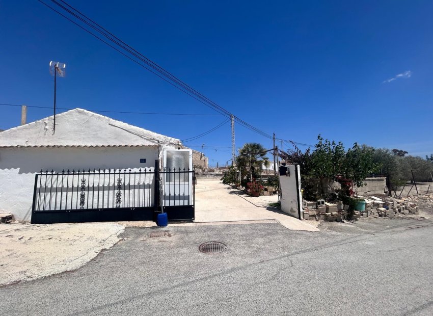 Resale - detached house -
Orihuela - Torremendo