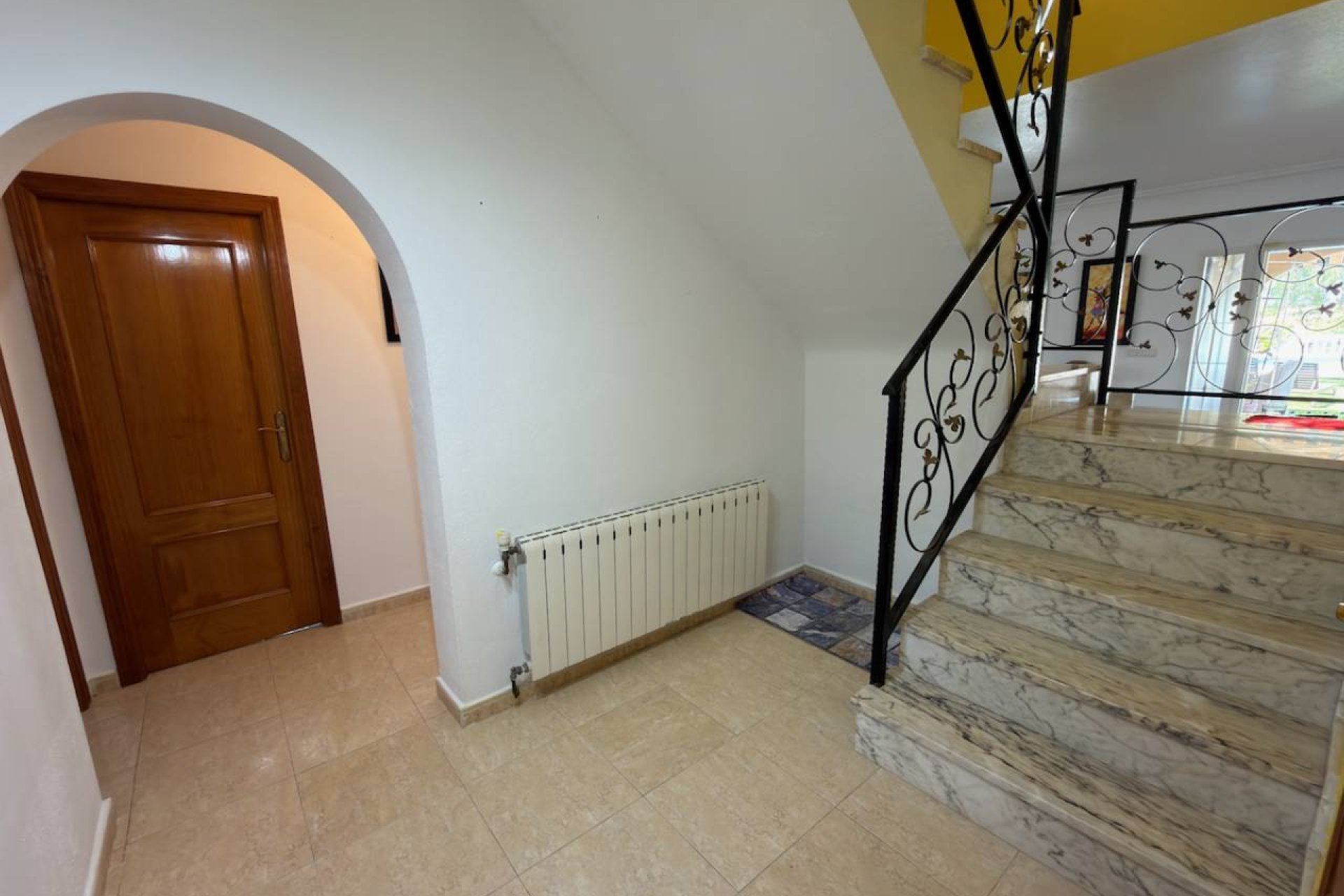Resale - Finca -
Catral