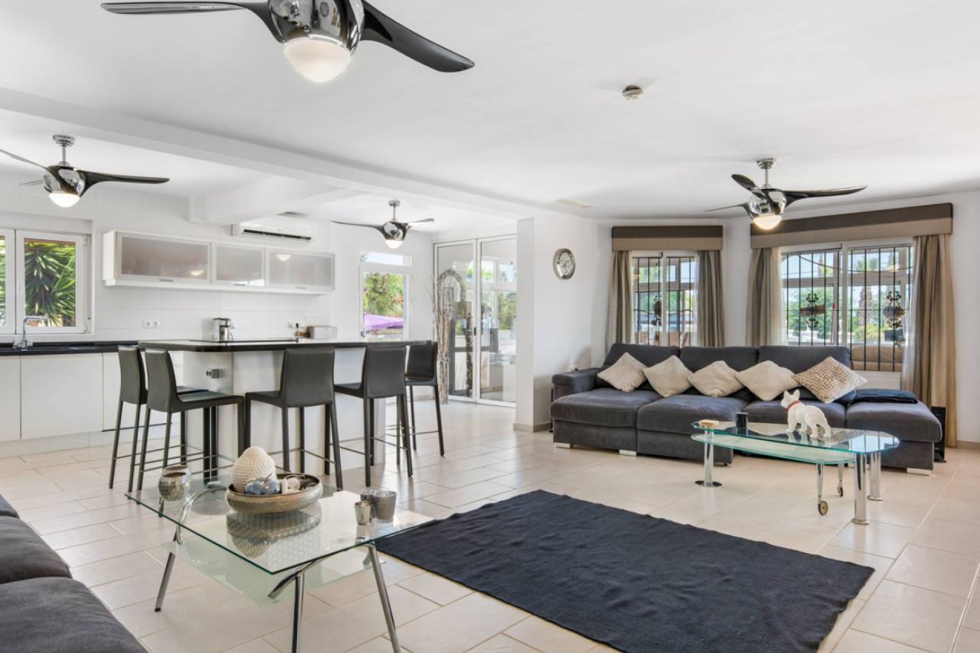 Resale - Finca -
Catral