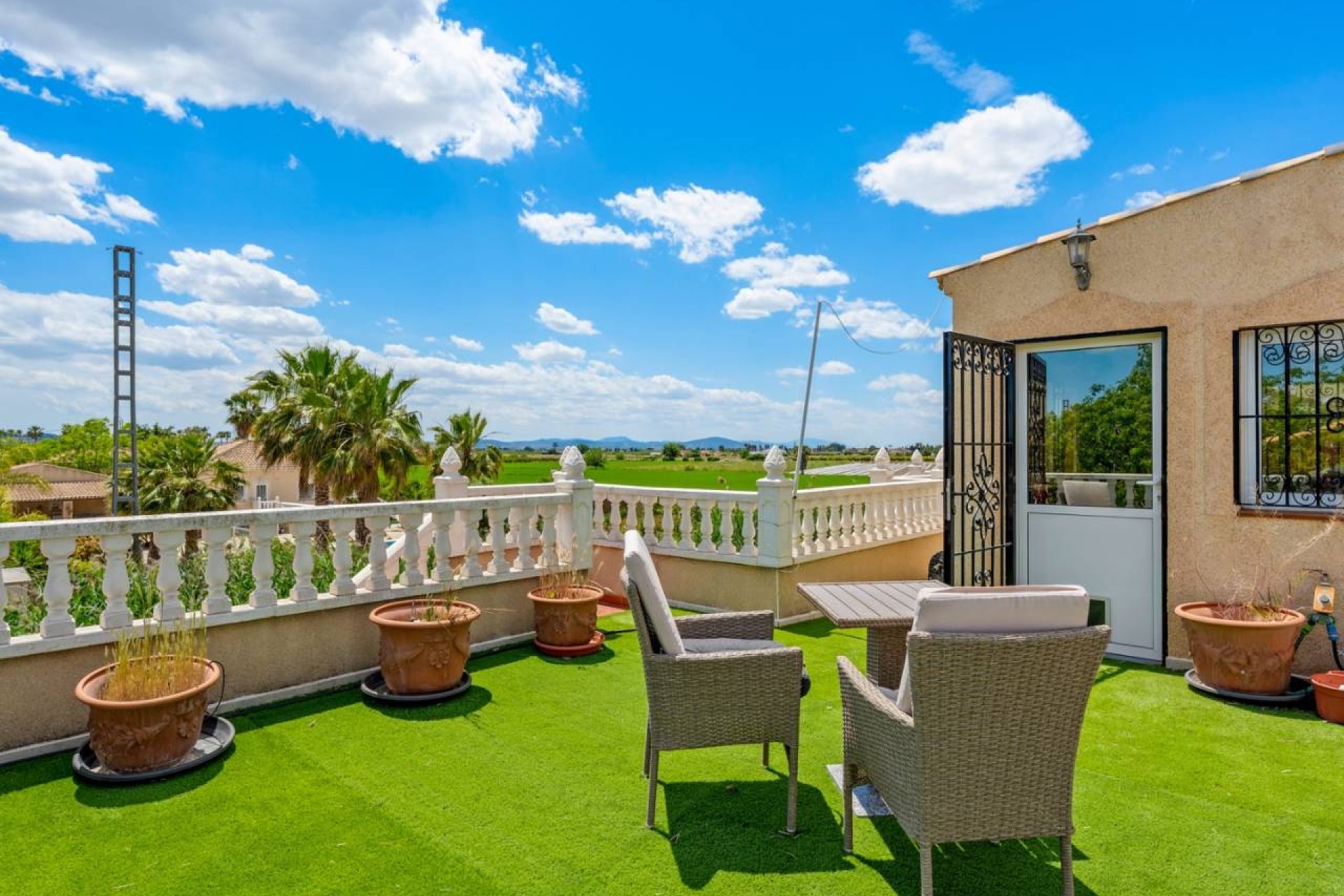 Resale - Finca -
Catral