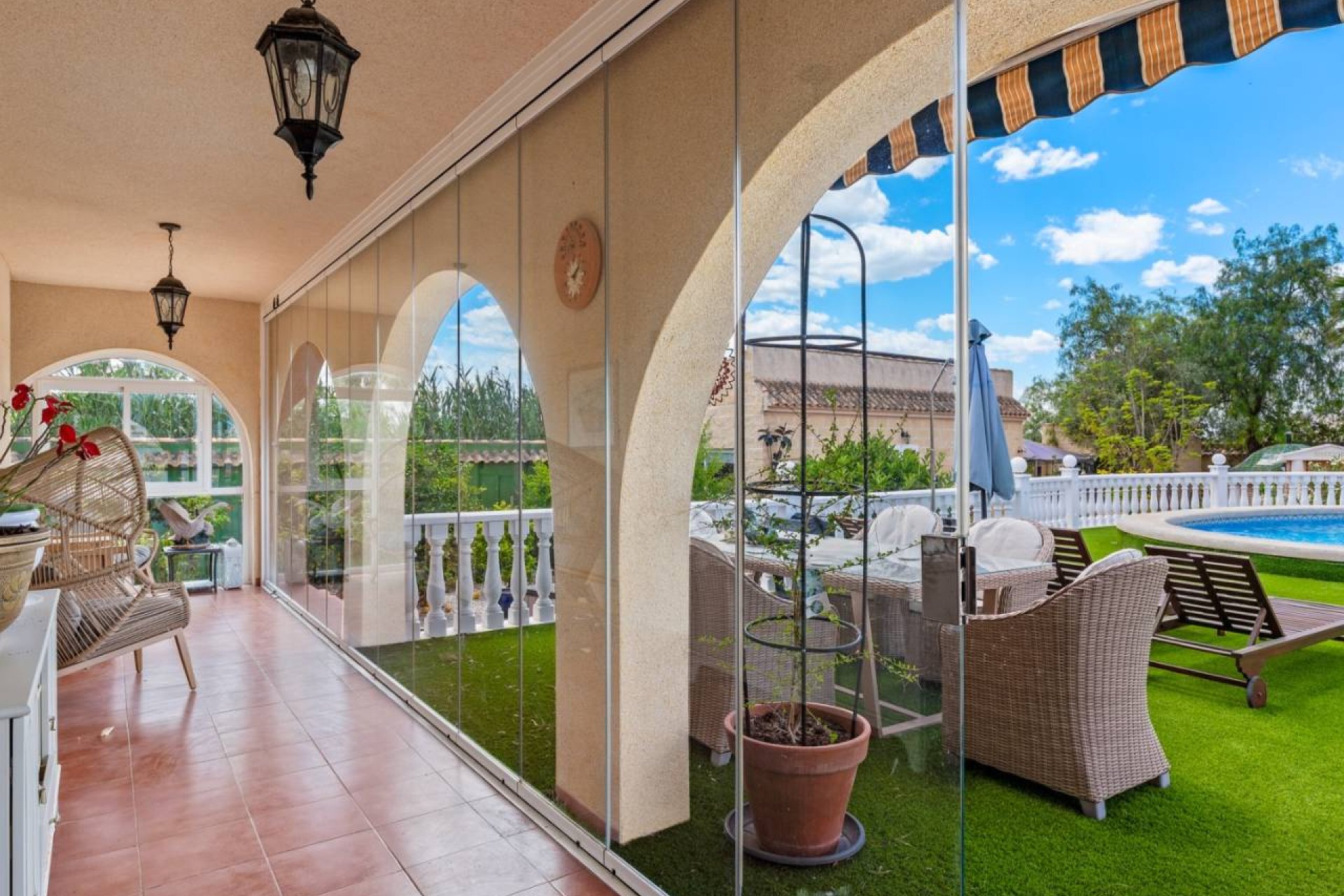 Resale - Finca -
Catral
