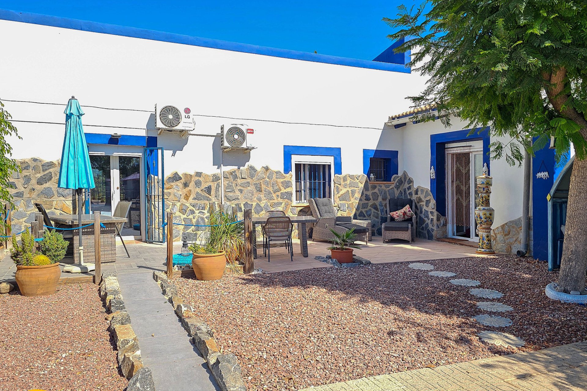 Resale - Finca -
Crevillente