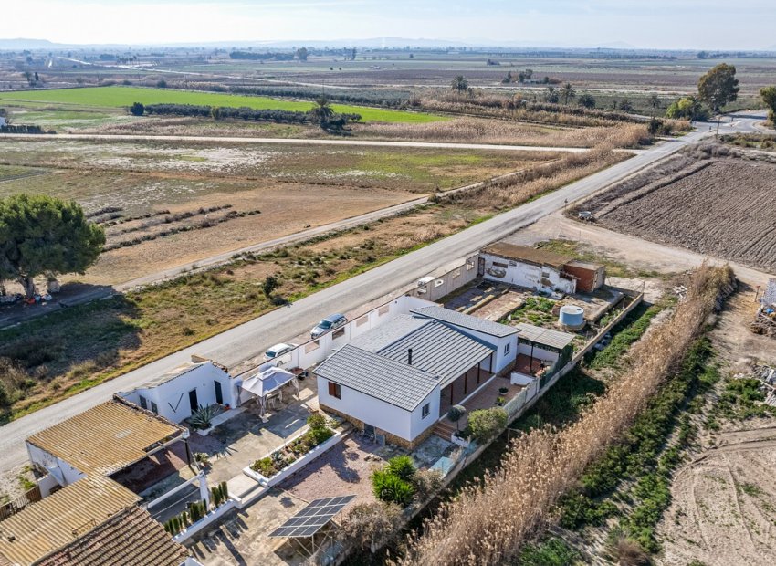 Resale - Finca -
Elche - Daimés